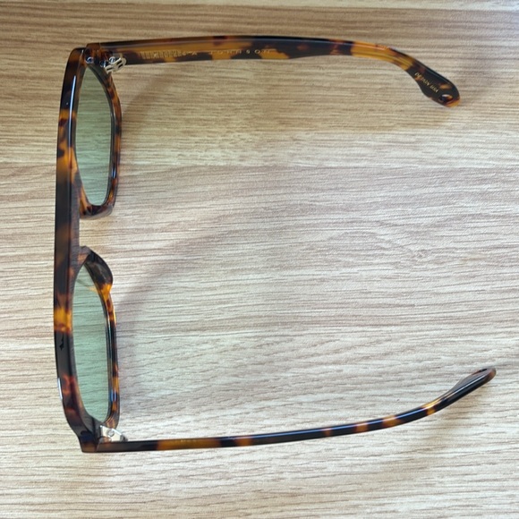 Elisa Johnson Sunglasses - Jane in Brown Tortoise - Picture 5 of 6